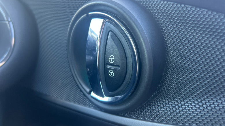 MINI Clubman 1.5 Cooper Classic 6dr Petrol Estate